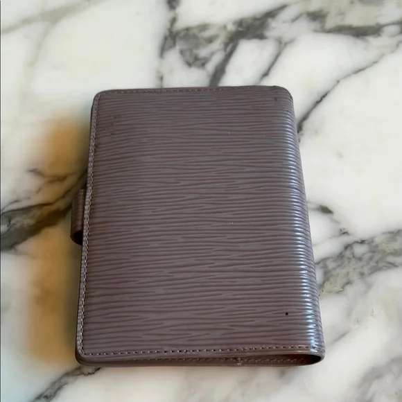 Louis Vuitton Planner & Card Holder - Picture 5 of 9